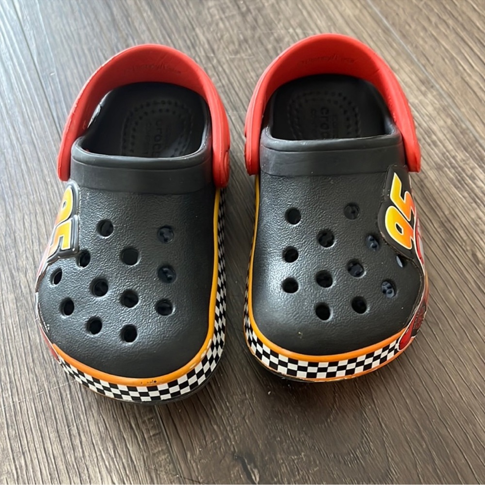 Crocs Disney Cars lightening McQueen